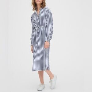 Gap stripes shirt dress blue and white long sleeve